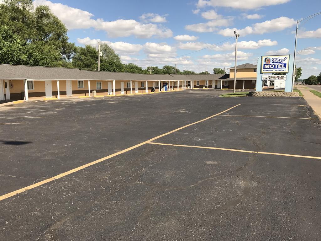 Chief Motel Keokuk Exterior photo